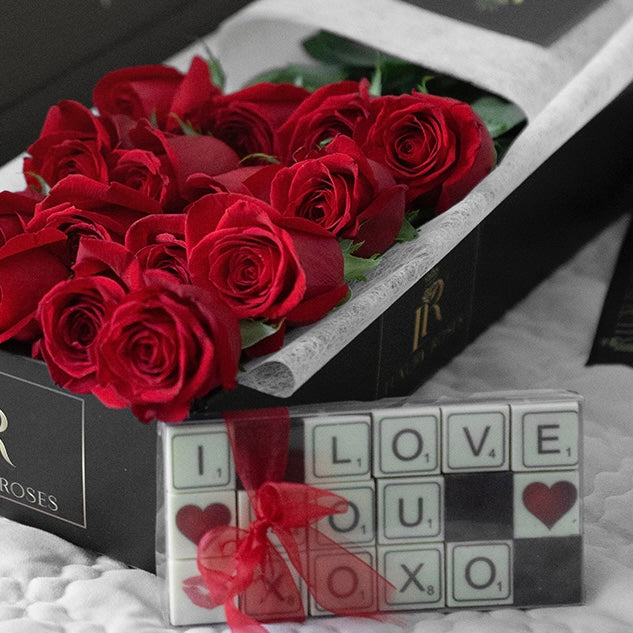 VALENTINE´S DAY RED ROSES LUXURY BOX WITH CHOCOLATE