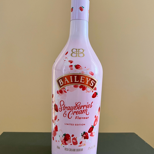 Strawberry & Cream Baileys